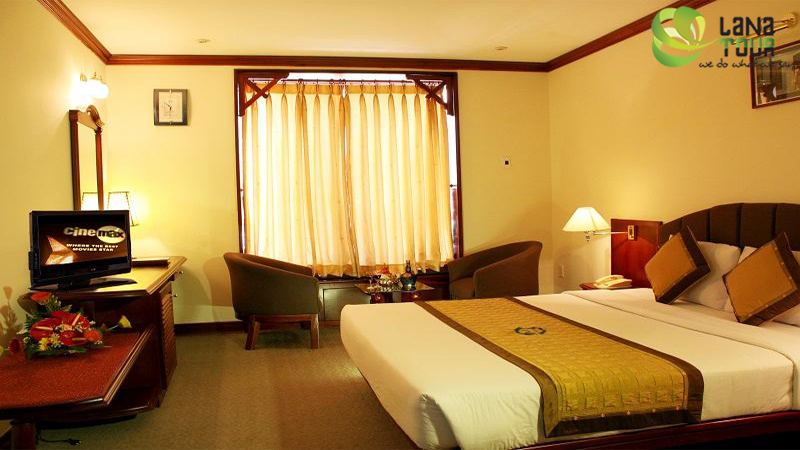 GOLF III HOTEL 4*
